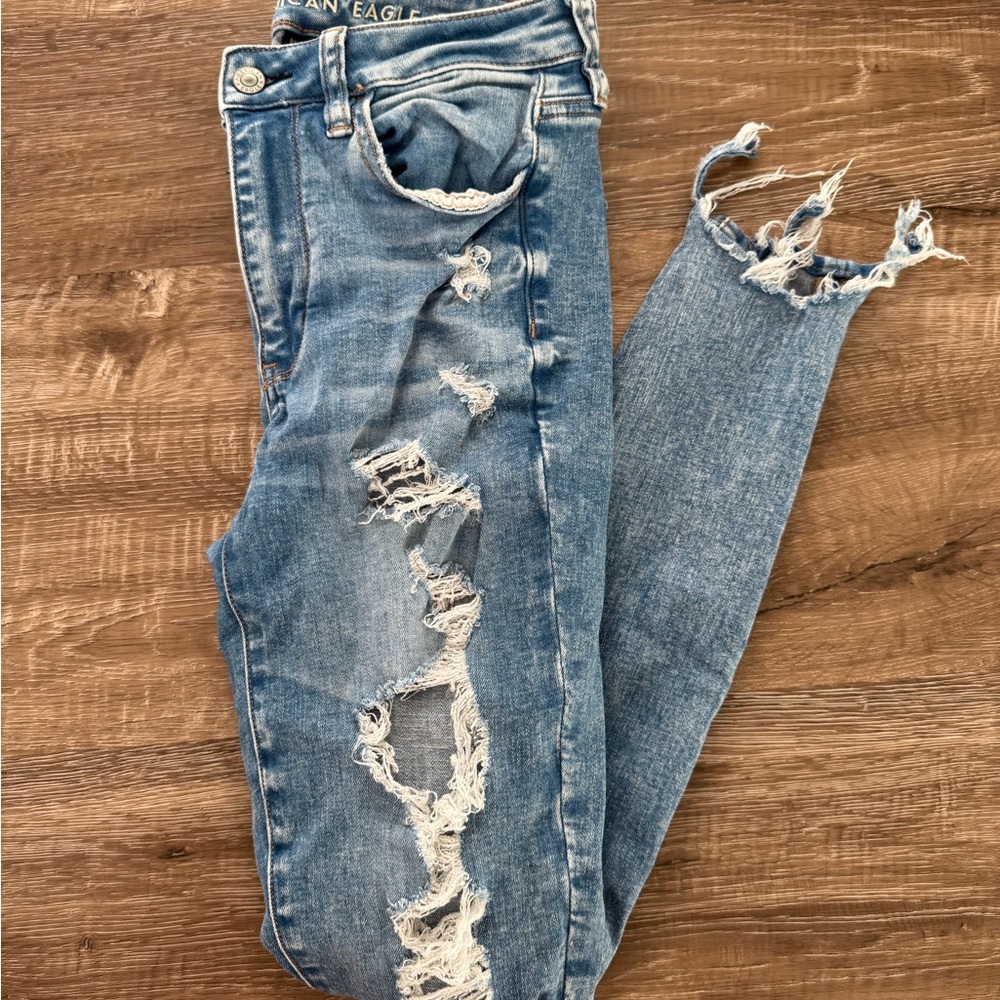 American Eagle Outfitters Women's Distressed Skinny Jeans